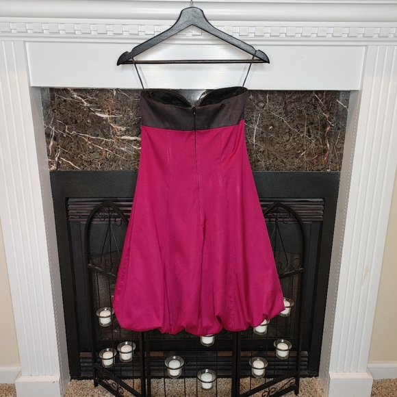 TRINA TURK STRAPLESS BOW ACCENT DRESS 0 - Picture 2 of 6